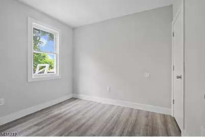 654 S 12th St, Newark, NJ 07103 - Photo 10