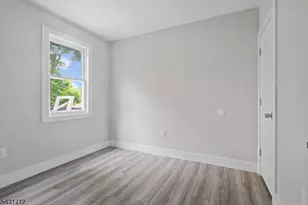 654 S 12th St, Newark, NJ 07103 - Photo 10