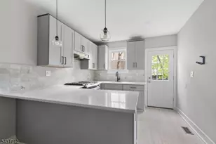 654 S 12th St, Newark, NJ 07103 - Photo 6