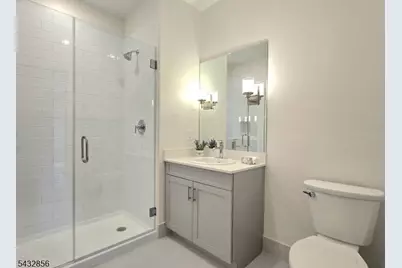 135 Fairfield Rd #307, Fairfield, NJ 07004 - Photo 8