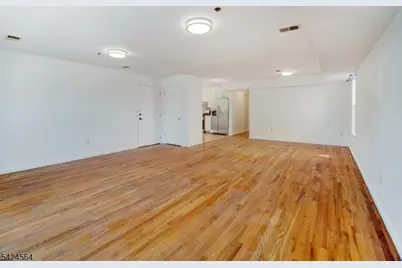 54-56 Bragaw Ave, Newark, NJ 07112 - Photo 2