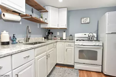 42 Kanouse Rd, West Milford, NJ 07435 - Photo 8