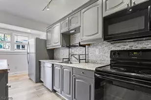 15 Center St, Mount Olive, NJ 07828 - Photo 10