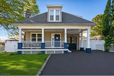 15 Center St, Mount Olive, NJ 07828 - Photo 1