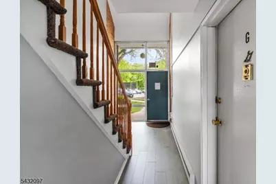 806 Eves Dr #3G, Hillsborough Township, NJ 08844 - Photo 4