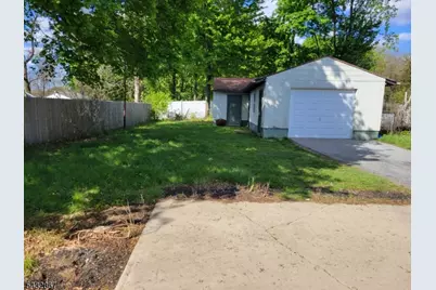 35 Butler St, Franklin, NJ 07416 - Photo 14
