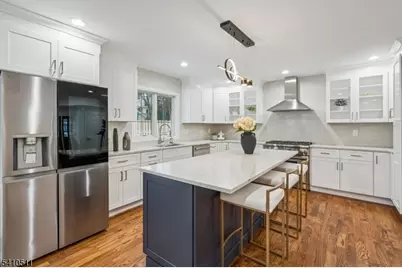161 Myrtle Ave, Millburn, NJ 07041 - Photo 8