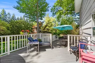4 Gregmar Ct, Florham Park, NJ 07932 - Photo 38