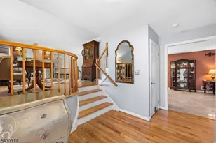 4 Gregmar Ct, Florham Park, NJ 07932 - Photo 6