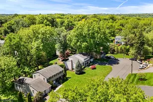 4 Gregmar Ct, Florham Park, NJ 07932 - Photo 2