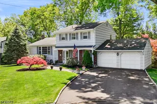 4 Gregmar Ct, Florham Park, NJ 07932 - Photo 4