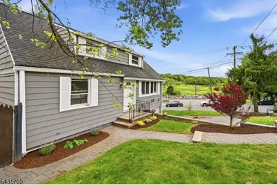 1 Lorelei Rd, West Orange Township, NJ 07052 - Photo 2