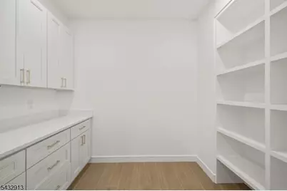 24 Richard Scott Ct, Haledon, NJ 07508 - Photo 12