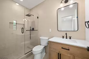 24 Richard Scott Ct, Haledon, NJ 07508 - Photo 30