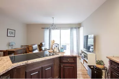 28 Old Fourth Dr, Jefferson Township, NJ 07438 - Photo 6