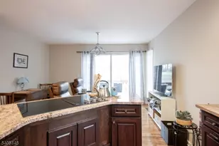 28 Old 4th Dr, Jefferson Township, NJ 07438 - Photo 6