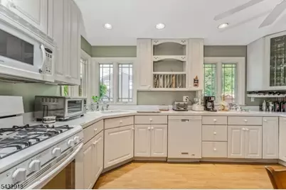 2051 Audubon Ave, South Plainfield, NJ 07080 - Photo 16
