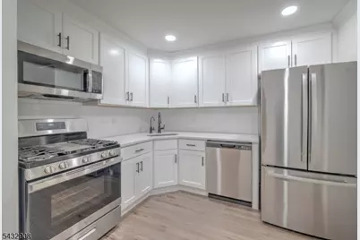 65 Perkins Dr, West Orange Township, NJ 07052 - Photo 8