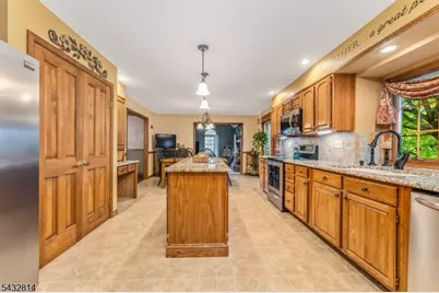4 Drake Ct, Holland Township, NJ 08848 - Photo 8