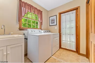4 Drake Ct, Holland Township, NJ 08848 - Photo 18