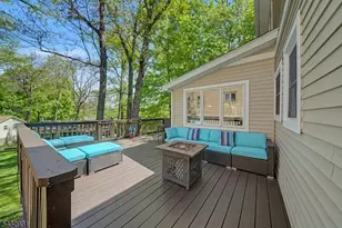 10 South Pkwy, Jefferson Township, NJ 07885 - Photo 40