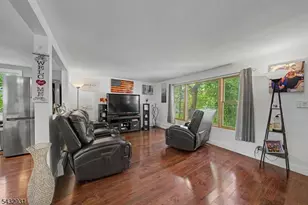 10 South Pkwy, Jefferson Township, NJ 07885 - Photo 16
