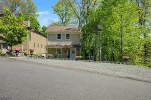 10 South Pkwy, Jefferson Township, NJ 07885 - Photo 8