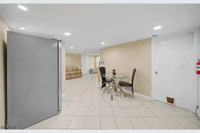 10 S Parkway, Jefferson Township, NJ 07885 - Photo 30