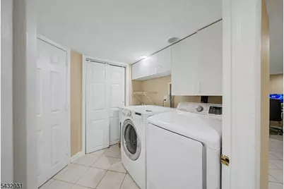 10 S Parkway, Jefferson Township, NJ 07885 - Photo 32