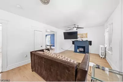 41 Edgar St, East Orange, NJ 07018 - Photo 8
