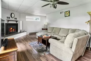 6 Outlook Ave, Mount Olive, NJ 07828 - Photo 6