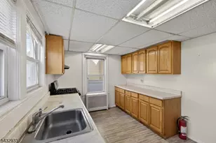 250 Powers St, New Brunswick, NJ 08901 - Photo 16
