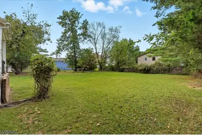 225 Irvington Ave, Franklin Township, NJ 08873 - Photo 6