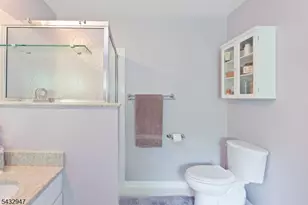 18 Kentworth Ct, Raritan Township, NJ 08822 - Photo 18