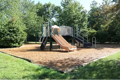 18 Kentworth Ct, Raritan Township, NJ 08822 - Photo 30