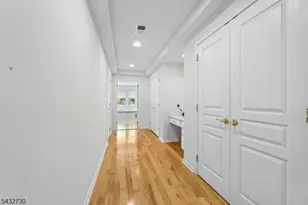 8 Yorktown Ln, Totowa, NJ 07512 - Photo 28