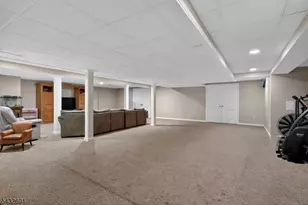 18 Downingtown Ct, Warren Township, NJ 07059 - Photo 14