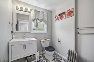 147 Brookside Ave, Irvington Twp., NJ 07111 - Photo 16