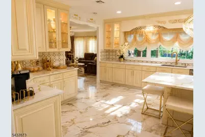 225 E Saddle River Rd, Saddle River, NJ 07458 - Photo 10