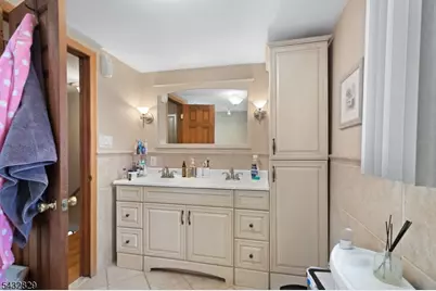 200 Bradford Ave, Linden, NJ 07036 - Photo 22