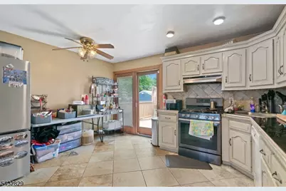 200 Bradford Ave, Linden, NJ 07036 - Photo 6