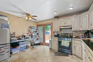 200 Bradford Ave, Linden, NJ 07036 - Photo 6