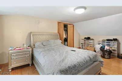 200 Bradford Ave, Linden, NJ 07036 - Photo 16