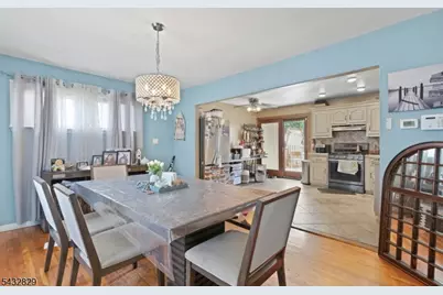 200 Bradford Ave, Linden, NJ 07036 - Photo 8