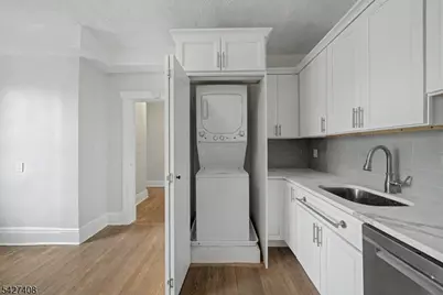 204 Church St #2B, Boonton Town, NJ 07005 - Photo 4