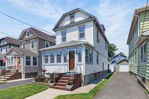 135 Warren Ave, Roselle Park, NJ 07204 - Photo 2