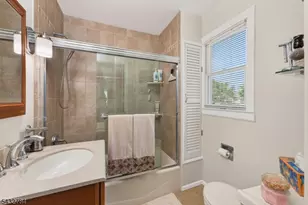 135 Warren Ave, Roselle Park, NJ 07204 - Photo 18
