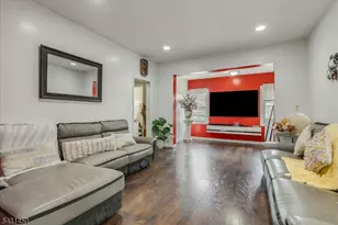 11 Alps Rd, Wayne, NJ 07470 - Photo 8