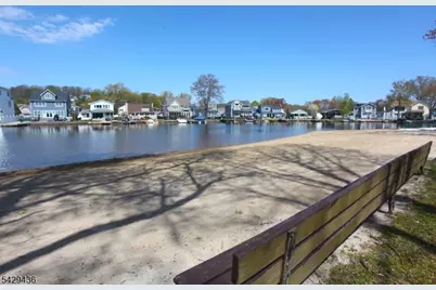 46 E Shore Rd, Jefferson Township, NJ 07849 - Photo 22