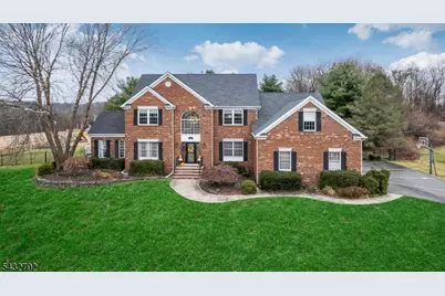 6 Fieldcrest Dr, Mount Olive, NJ 07828 - Photo 1